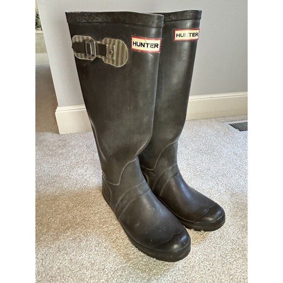 Hunter Shoes - Wellington Hunter Festival Tall Dark Olive Rubber Rain Boots, Women's 9